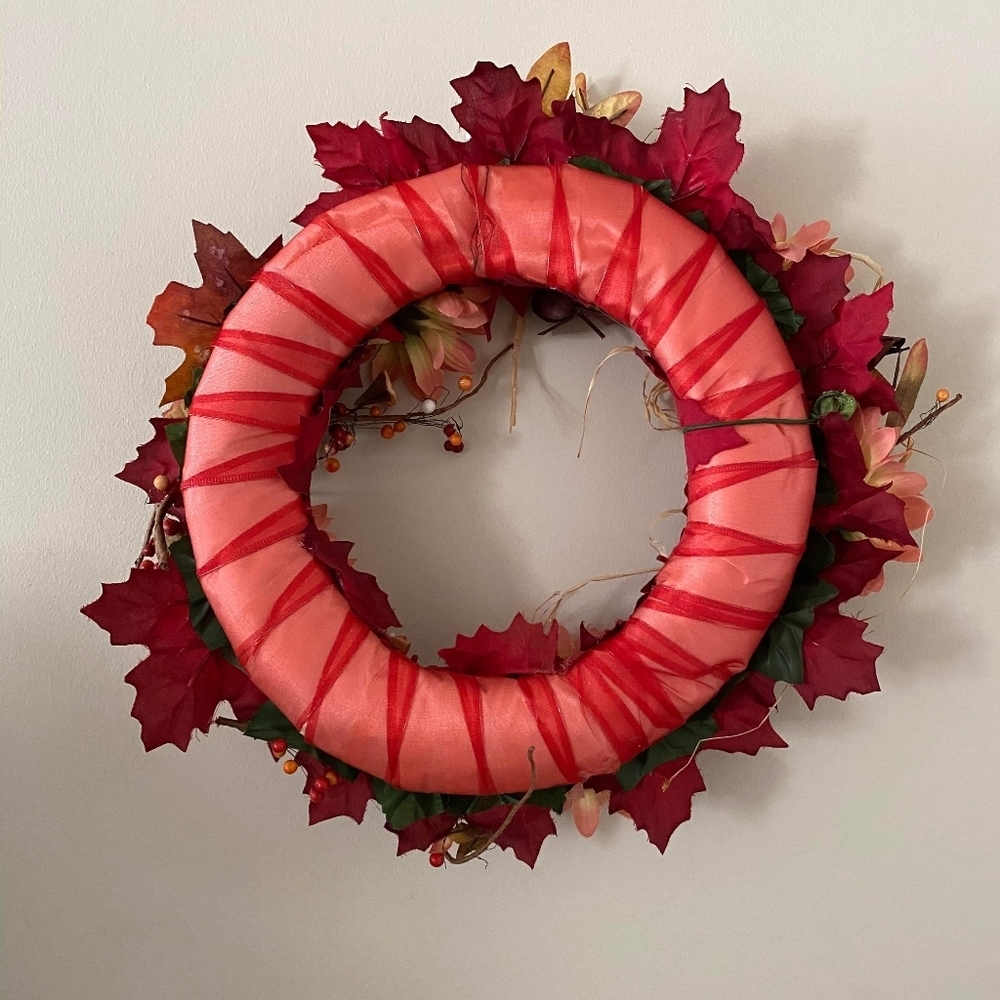 Homemade wreath - Picture 2 of 3